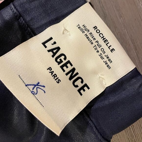 L’Agence Rochelle High Rise Pull On Jean Stargazer Coated NWT XS - Picture 3 of 3